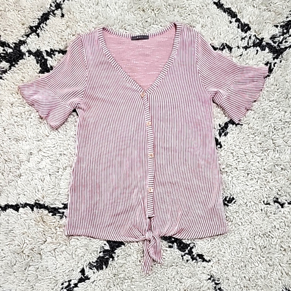 ☆☆Gyft☆☆ Womens top with ruffle short sleeves